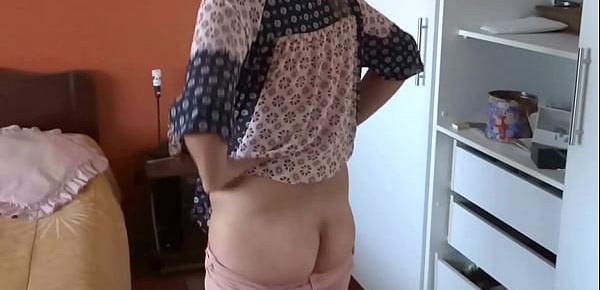  EROTICISM, HIDDEN CAMERA, REAL MATURE WIFE, CUCKOLD, SPYING ON MOM - ARDIENTES69